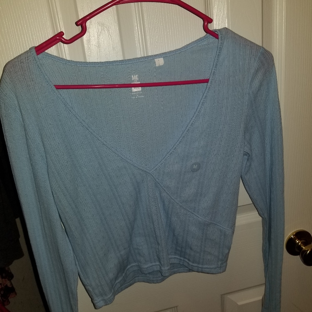 Long sleeved crop top, brand new